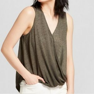 Universal Thread wrap front high-low tank, olive green, size S